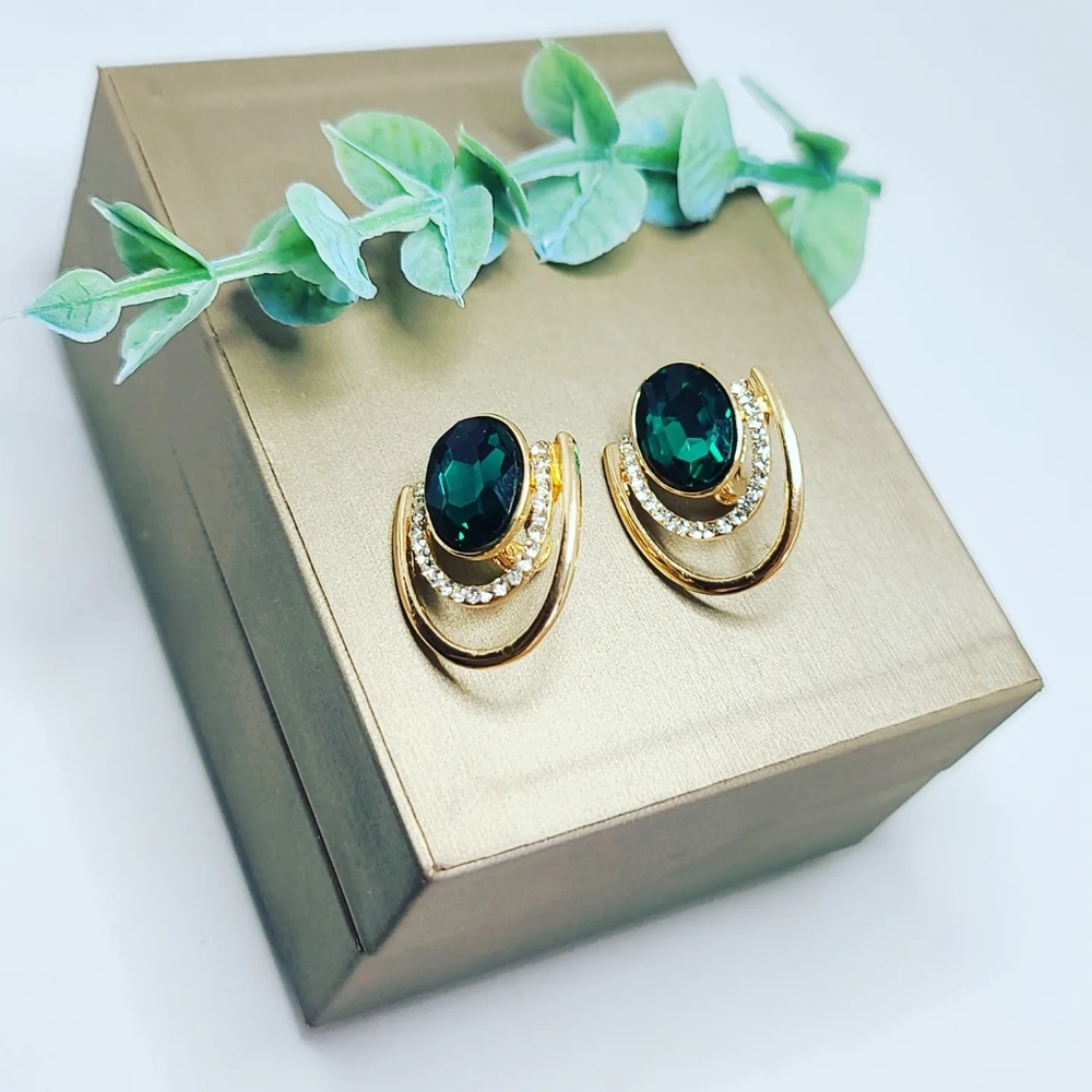 Green Rhinestone earring - Picture 2 of 4